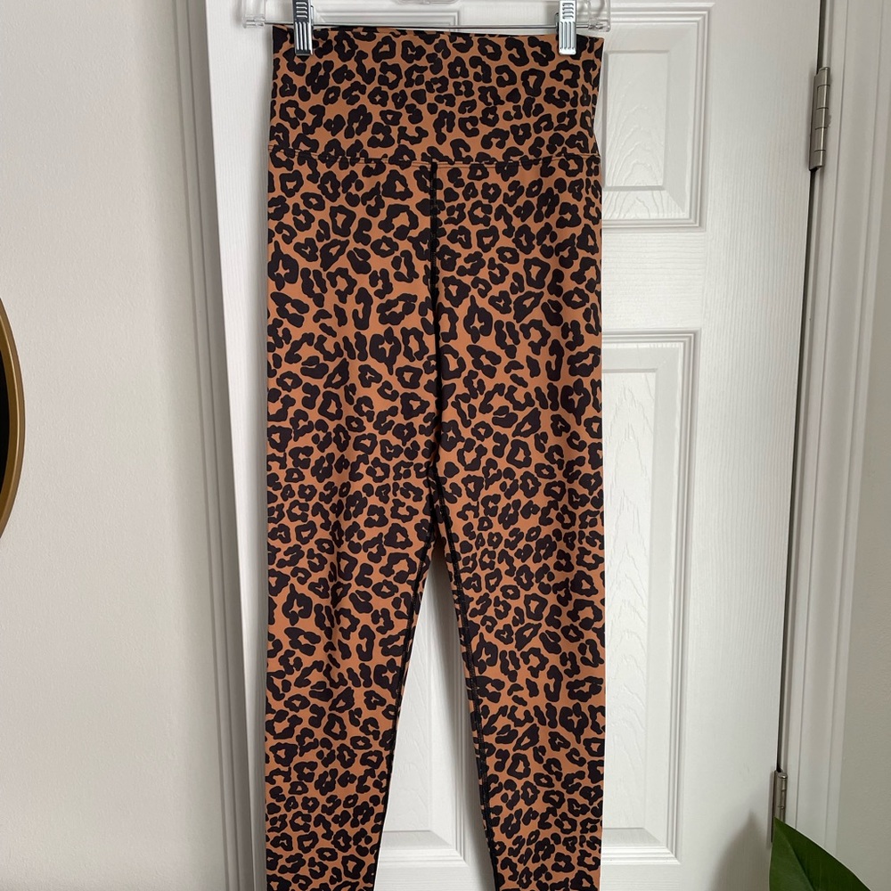 Beach Riot leopard print leggings